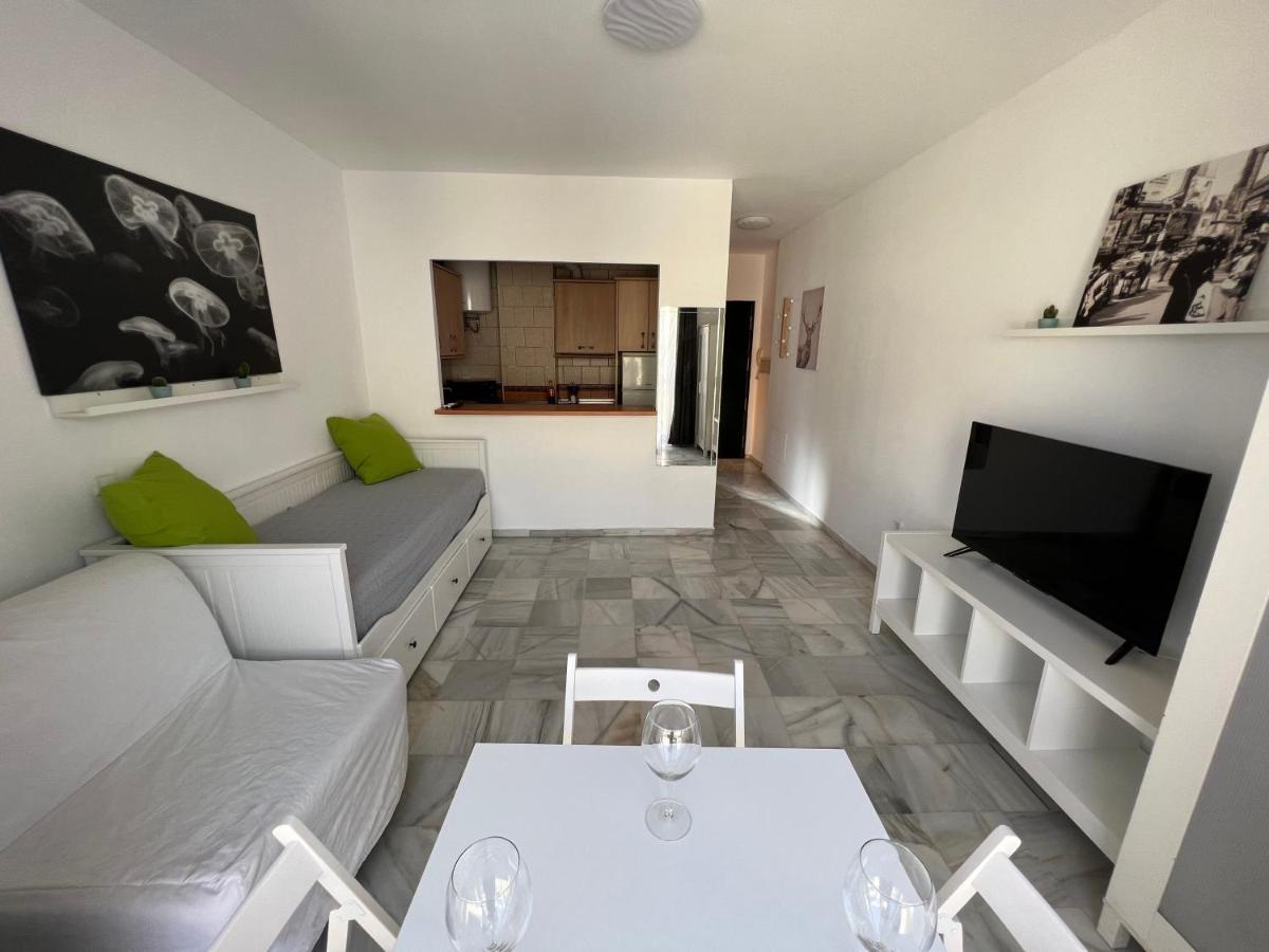 Genuar Apartments Malaga Center 3 エクステリア 写真