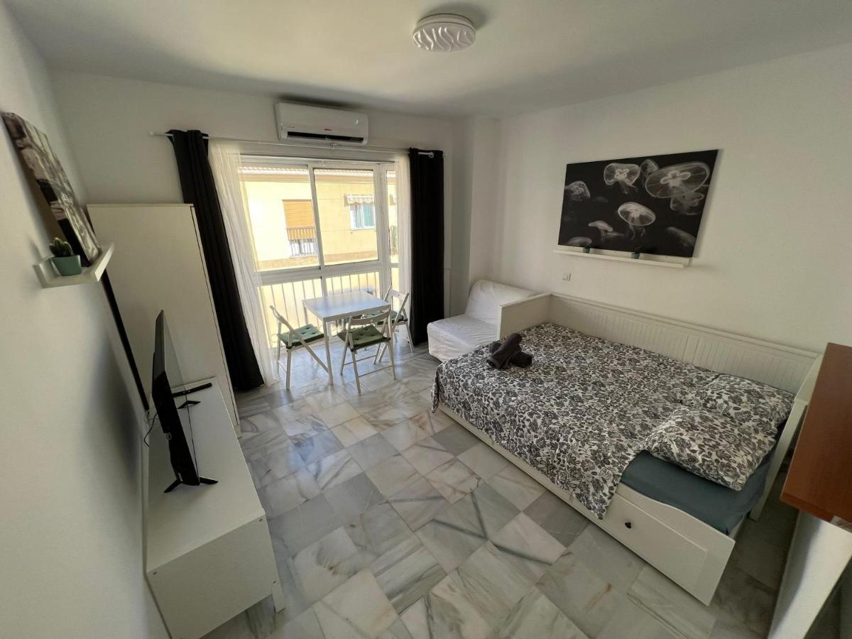 Genuar Apartments Malaga Center 3 エクステリア 写真