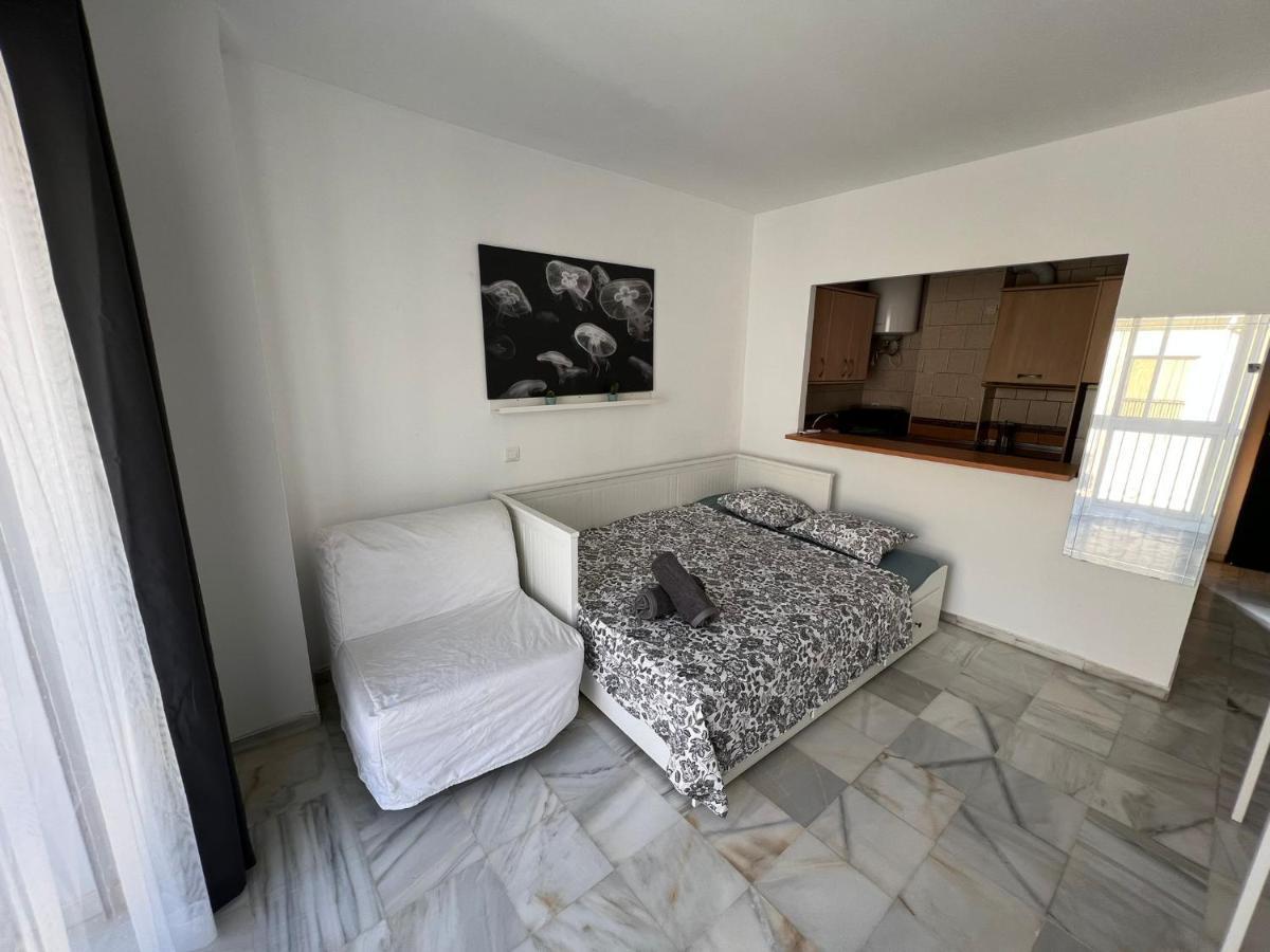 Genuar Apartments Malaga Center 3 エクステリア 写真