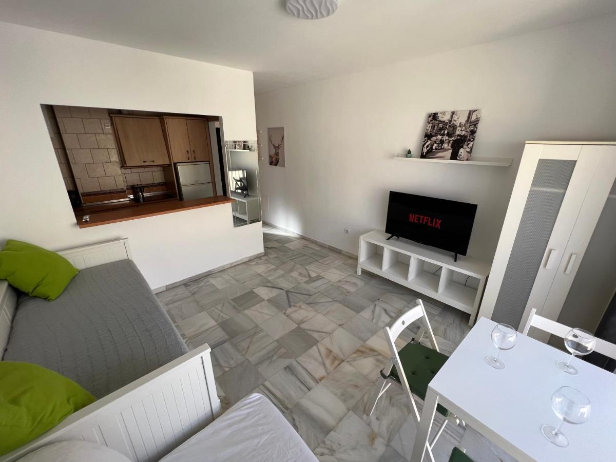 Genuar Apartments Malaga Center 3 エクステリア 写真