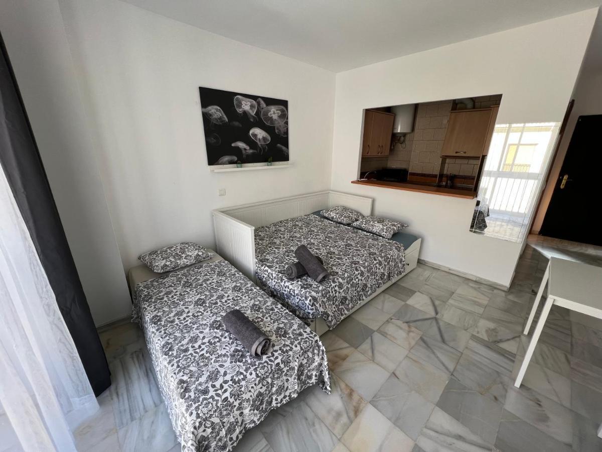 Genuar Apartments Malaga Center 3 エクステリア 写真